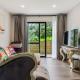 Grand Retreat with spa pool and parking, Окленд - Фото 10