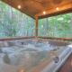 Apple Blossom Cabin by Amish Country Lodging, Millersburg