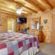 Pet-Friendly Cabin with Loft 5 Mi to Lake Lure!, Lake Lure - Fotografie 9