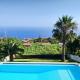 17 ° West, Lux. Inf. Pool villa, 5 minutes to the sandy beach, WiFi Estreito da Calheta - Foto 2