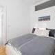 Modern Central City Apartment - Netflix 2 Bedroom, Wien - Foto 5