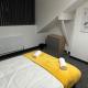 Contractors, Groups 4xBedRooms 5xDouble Beds, Close to City free parking sleeps x 10 WiFi ,Netflix,LGI Check Reviwz Leeds - Photo 10