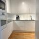 The Emerald Suite - Bright Scandinavian Private Apartment, Solna - Foto 7