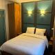 Logement entier : appartement - Saint-Cloud, France, Saint-Cloud