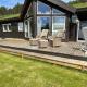 Cabin near Pulpit Rock, Strand - Fotografie 1