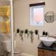 The Yellow Sapphire Sanctum - Cosy 1 bed flat with FREE Parking & FAST WiFi near city centre, Birmingham New Street Station, National sea life centre Birmingham, Ladywood leisure centre and Egbaston golf club, Birmingham (foto 8)