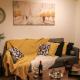 The Yellow Sapphire Sanctum - Cosy 1 bed flat with FREE Parking & FAST WiFi near city centre, Birmingham New Street Station, National sea life centre Birmingham, Ladywood leisure centre and Egbaston golf club, Birmingham (foto 9)