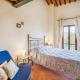 Tuscan Sun With Shared Pool - Happy Rentals, Radicondoli - Foto 6