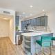 Los Angeles Townhome Off-Street Parking and Balcony, Los Angeles - Foto 8