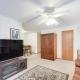 Welcoming Condo in Davenport Central Location! - Foto 6