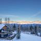 Lush Mountain Accommodations, Golden