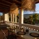 Seaview Apartment - Poros Relaxing Beachfront Flat, Poros