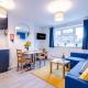 NEW! Spacious 2-bed Apartment in Crewe by 53 Degrees Property, ideal for Business & Professionals, FREE Parking - Sleeps 6