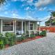 Palm Wave Stays - Central and Cozy Apt, West Palm Beach