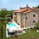 Splendid Villa in Vi inada with sauna