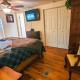 Cabin Fever, West Jefferson (Foto 7)