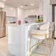 Coastal Luxury: 2BR Retreat with Sea Views, Dubaï - Photo 3