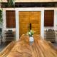 4 Bedroom House with Beautiful Rooftop near BTS Ekkamai, Bangkok - Foto 7
