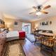 Charming Studio Deluxe w/kitchen #215 at Donner Lake Village, Траки (фото 9)