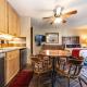 Charming Studio Deluxe w/kitchen #215 at Donner Lake Village, Траки (фото 6)