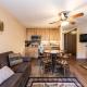 Charming Studio Deluxe w/kitchen #215 at Donner Lake Village, Траки (фото 5)