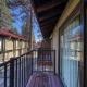Charming Studio Deluxe w/kitchen #215 at Donner Lake Village, Траки (фото 3)