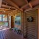 Deer Meadows: Adorable, Centrally Located Ruidoso Cabin with Private Hot Tub! - Foto 1