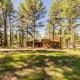 Deer Meadows: Adorable, Centrally Located Ruidoso Cabin with Private Hot Tub! - Foto 3