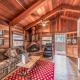 Deer Meadows: Adorable, Centrally Located Ruidoso Cabin with Private Hot Tub! - Foto 4