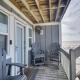 Ocean Isle Beach Condo with Balcony Steps to Shore! - Foto 3