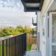 Chic 2 Bed Flat - Balcony - Allocated Parking, Windsor - Foto 7