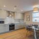 Stylish 2 Bed 2 Bath Apartment - Allocated Parking, Windsor - Foto 6