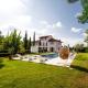 Villa Montefalcone: Charm, Private Pool, and Chef, Orentano - Fotografie 2