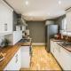 Spacious 4 bed house in Croydon with parking for x2 cars! - Photo ID Required, South Norwood (photo 3)