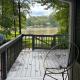 Waterfront Luxury on Lake Sinclair with Wraparound Deck,and Fireplace, Eatonton