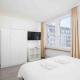 Downtown Deluxe Studio with Queen Bed BE-35 Цюрих - Фото 5