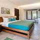 The Courtyard by StayVista - Private Pool with Rustic Charm, Vibrant Courtyard, Spacious Verandah & Garden, アリバグ - 写真 8