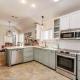 Beautiful Farmhouse w/ pool on 6 acres ranch, Aubrey (фото 9)