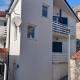 Apartments by the sea Gradac, Makarska - 15642 - Photo 1