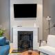 Guest Favorite Private home with King sized bed and Garden newly renovated, London - Photo 4
