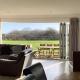 Bempton View at The Bay Filey, sleeps 10, and 2 dogs welcome for free too! - Zdjęcie 7