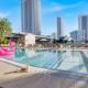 Upper studio Balcony Pool Gym - Near Beach Hallandale Beach - Foto 2