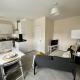 CENTRAL, newly refurb 2 bed flat with FREE PARKING Cambridge - Photo 3