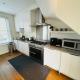 Stunning Flat in Chiswick, London - Photo 2