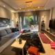 Luxury 1BR with Garden