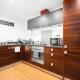 Urban 1BR Apartment + Free Parking By Azura Nights, Birmingham (zdjęcie 3)