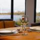 The Angel - Luxury Lakeside Lodge, Cotham (foto 6)