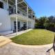 'BoStrand' - Private and Central, only 2 min walk to beach - sleeps 2 Gordonʼs Bay - Foto 2
