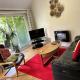 Pass the Keys Delightful Cottage Sydney Gardens private parking, Bath - Photo 3