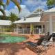Solander House - 5 Bedrooms by the Beach Port Douglas - Zdjęcie 1